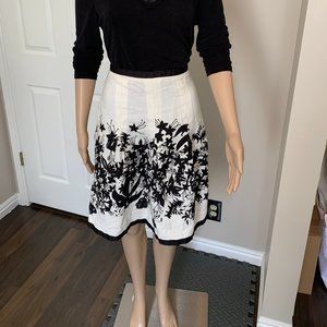 Loft  Floral Print Full Linen Skirt - Size 6